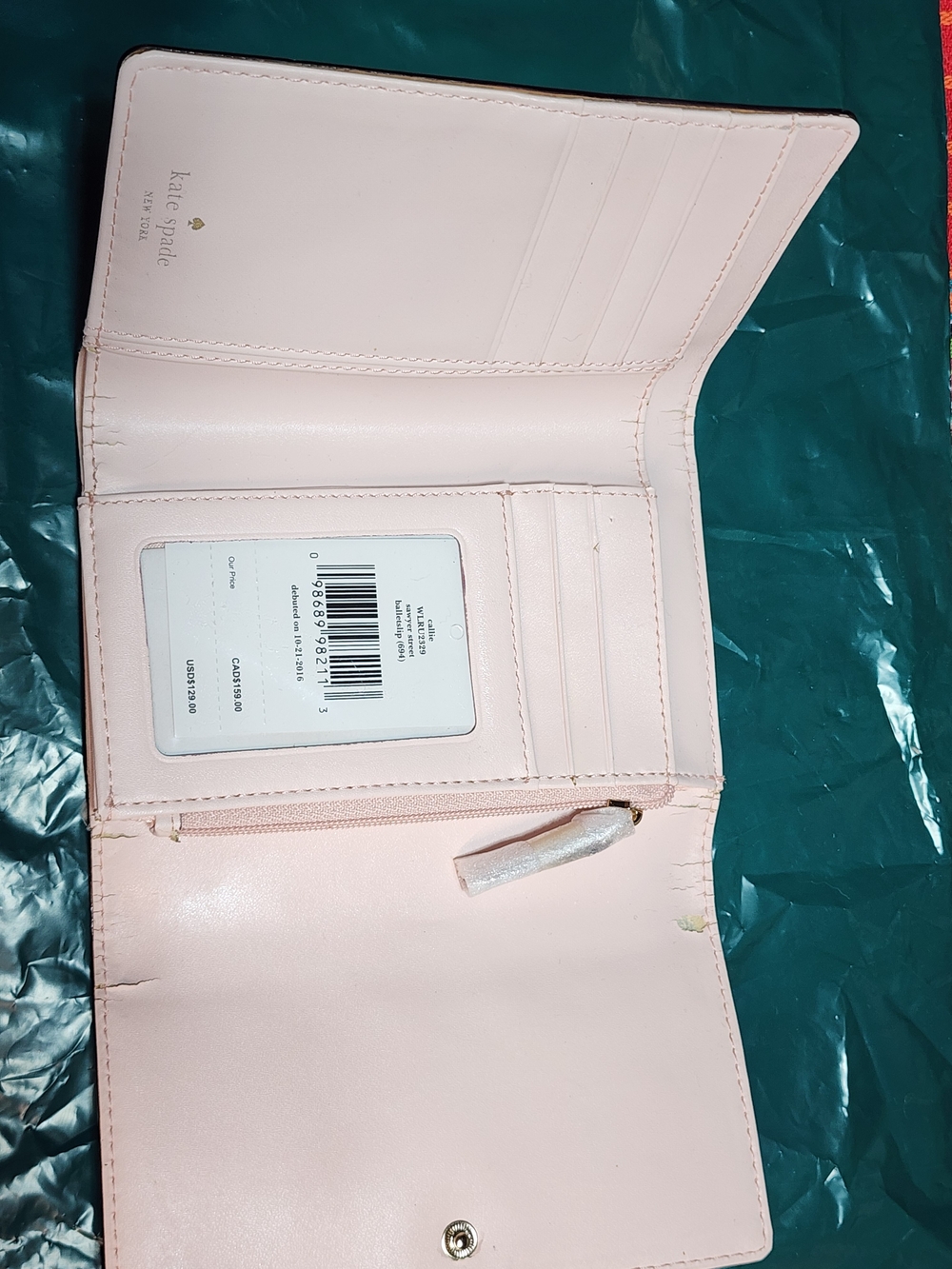 kate spade Light Pink Bow Continental Wallet NWT But Is Cracking - Picture 4 of 8